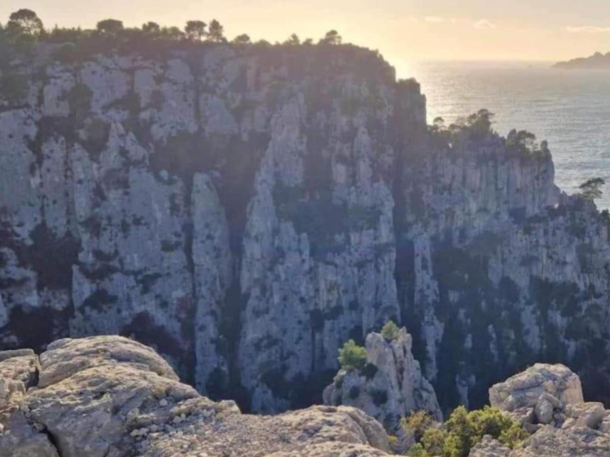 Le Perchoir De Cassis Cocoon Apartman Kültér fotó